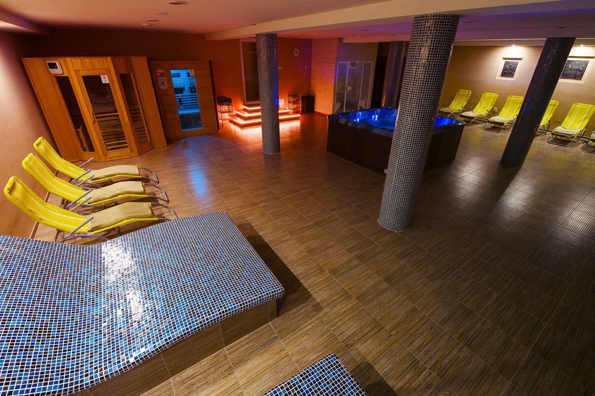 Wellness Penzion Maxim Bojnice Extérieur photo